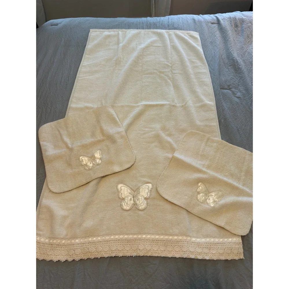 Saturday Knight Ltd Ivory Butterfly Embroidered Lace Trim Towel Set 3pc Vintage
